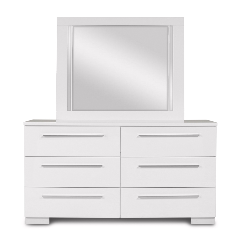 New Classic Sapphire 4-Piece Wood King Bedroom Set with Nightstand in White