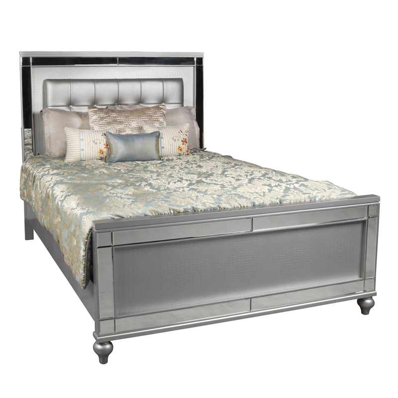 New Classic Furniture Valentine Solid Wood King Size Lighted Bed in Silver