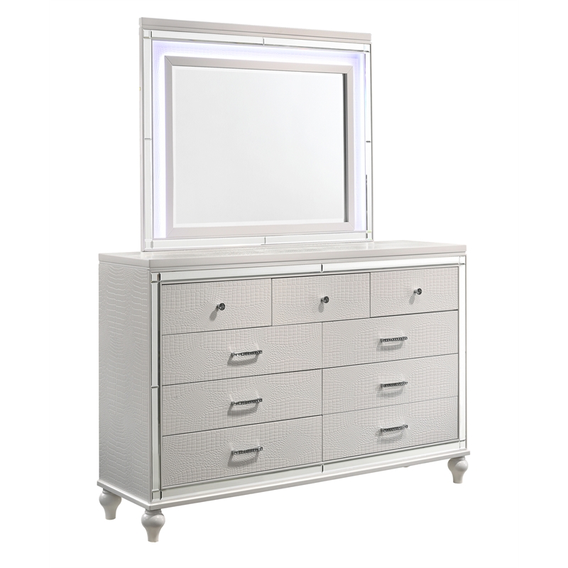 New Classic Furniture Valentine 6-Piece Wood Queen Bedroom Set in White