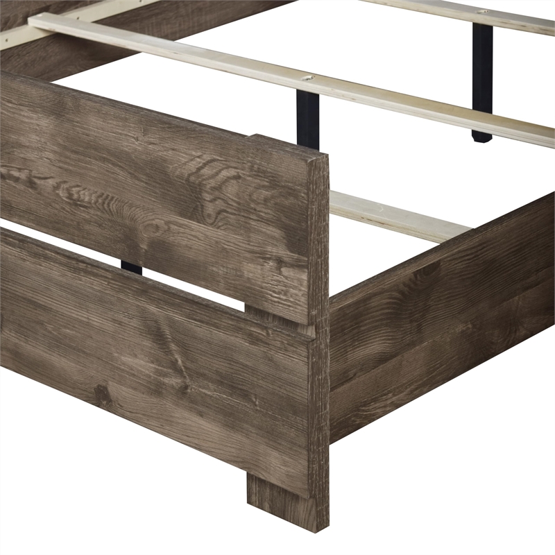 New Classic Furniture Misty Lodge Wood King Panel Bed in Gray