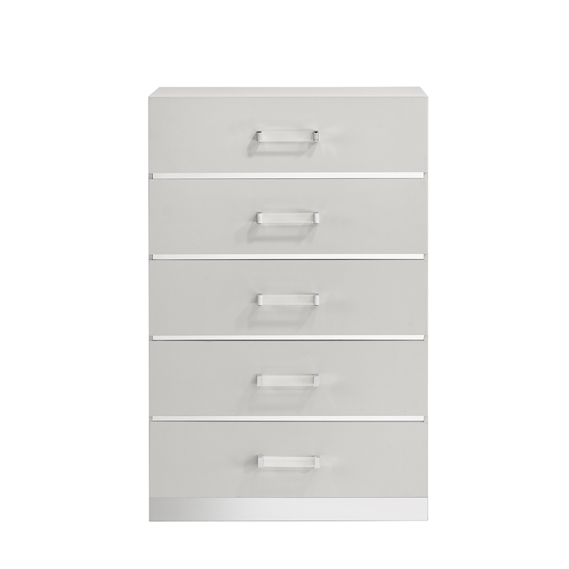 New Classic Furniture Europa 5-Pc Wood Cal King Bedroom Set with Chest in White
