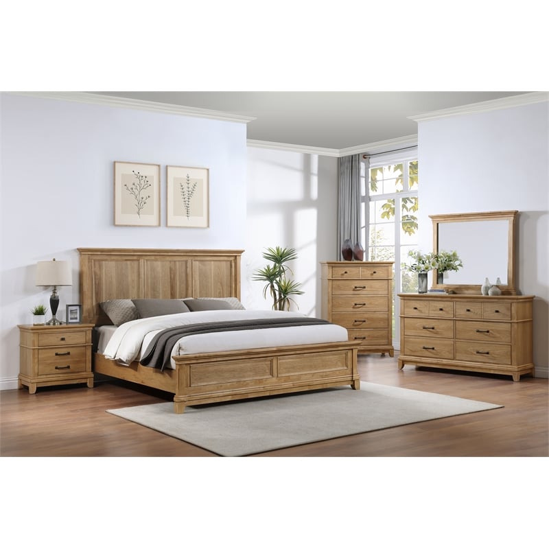 New Classic Furniture Sunstone 5-Pc Wood King Bedroom Set with Chest in Honey