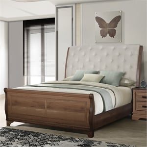 New Classic Furniture Coventry Hall Wood King Sleigh Bed in Pecan