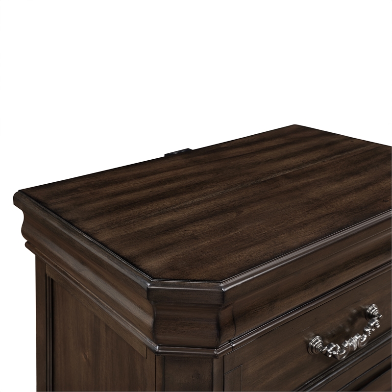 New Classic Furniture Lyndhurst Wood 3-Drawer Nightstand in Walnut Brown