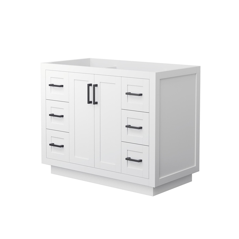 Wyndham Collection Miranda 42
