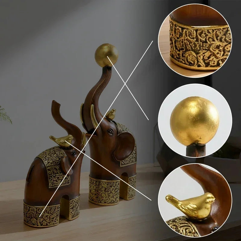 Creative Wood Grain Elephant Figurine Set