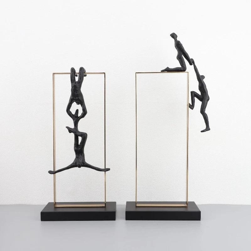 Retro Figure Ornament - Simple Metal Frame Gold
