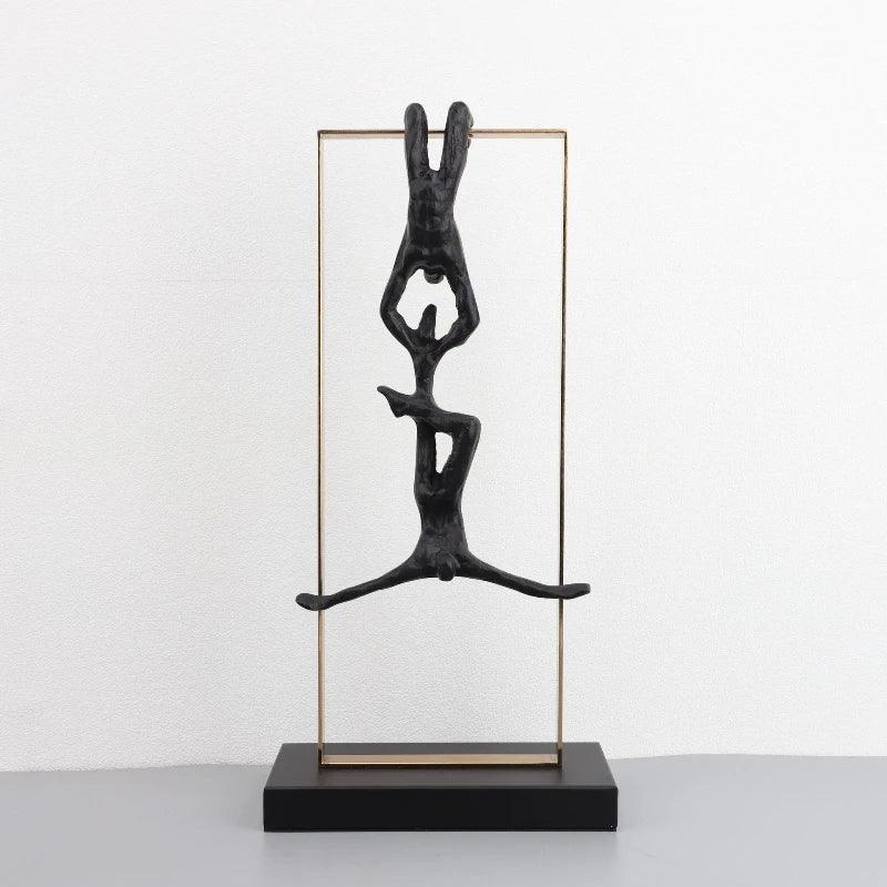 Retro Figure Ornament - Simple Metal Frame Gold