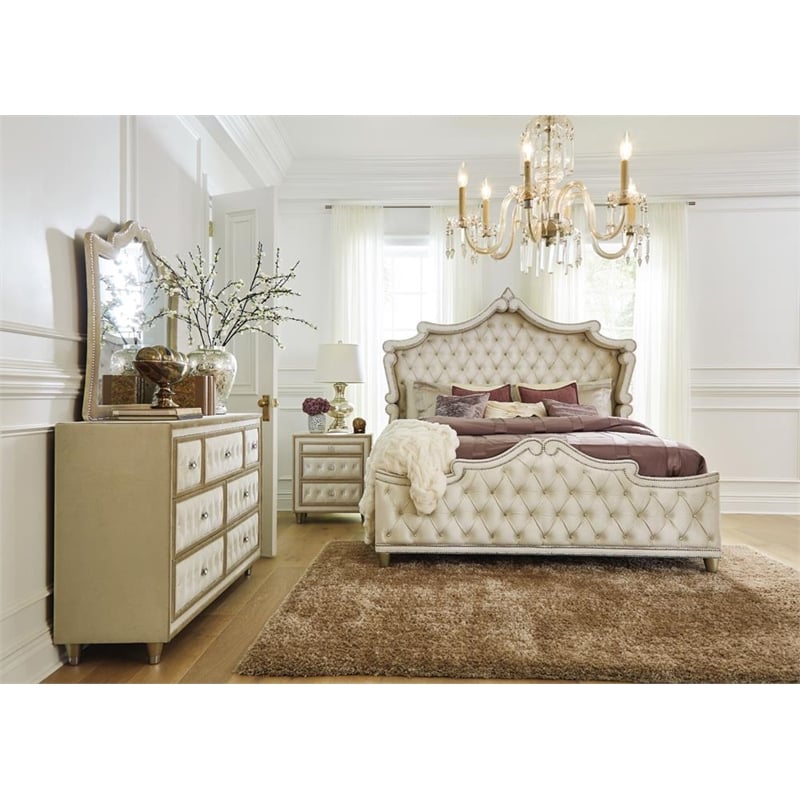 Homesphere Furniture Upholstered Velvet Eastern King Bed in Ivory and Camel