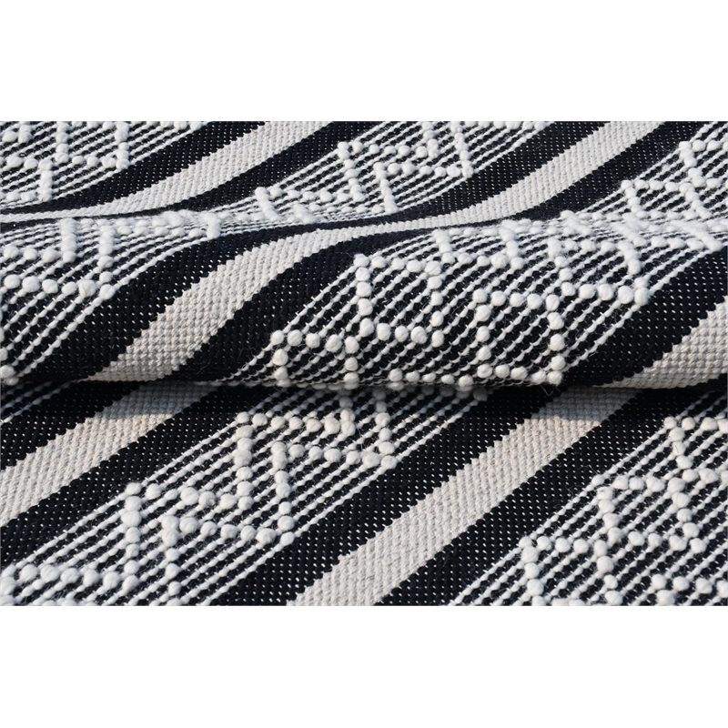 Taran Designs 8' x 10' Geometric Pattern Wool Area Rug in White/Black