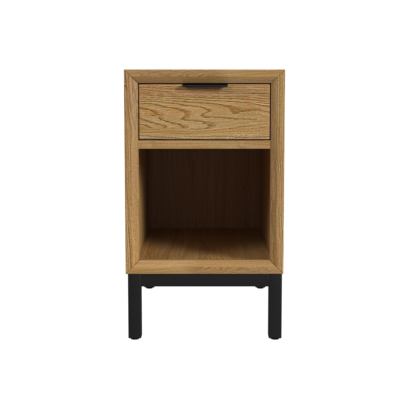 Intercon Newport Chairside Table in Natural Oak