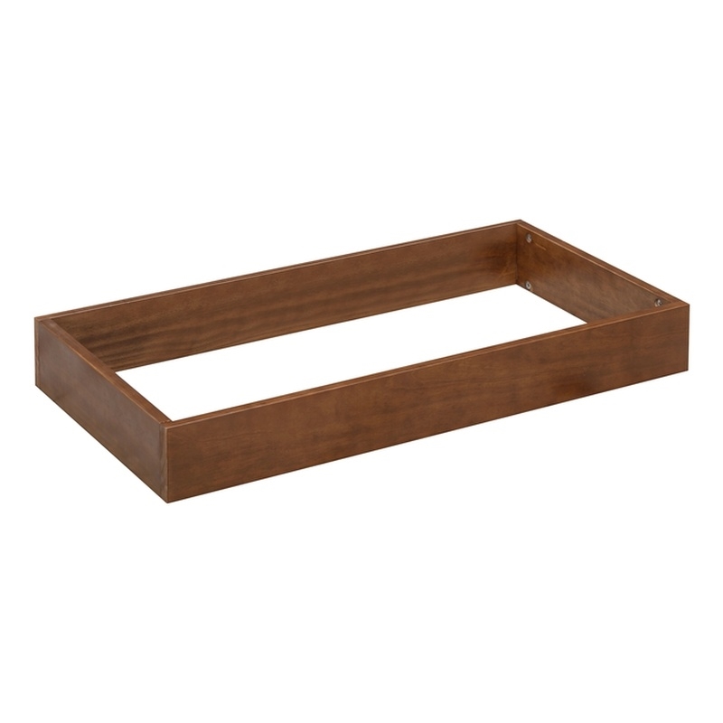 Reign Changing Topper in Walnut