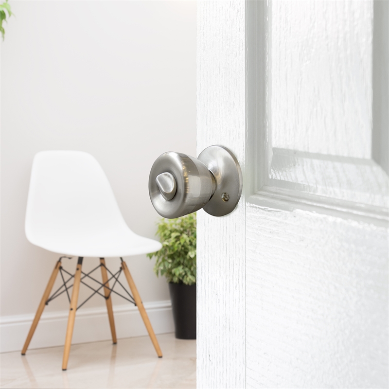 Terrace Privacy Bed and Bath Silver Brass Door Knob in Satin Nickel