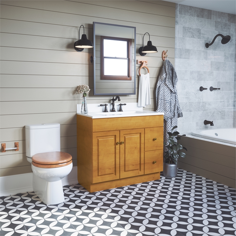 Design House Dalton Wood Round Soft Close Toilet Seat in Oak