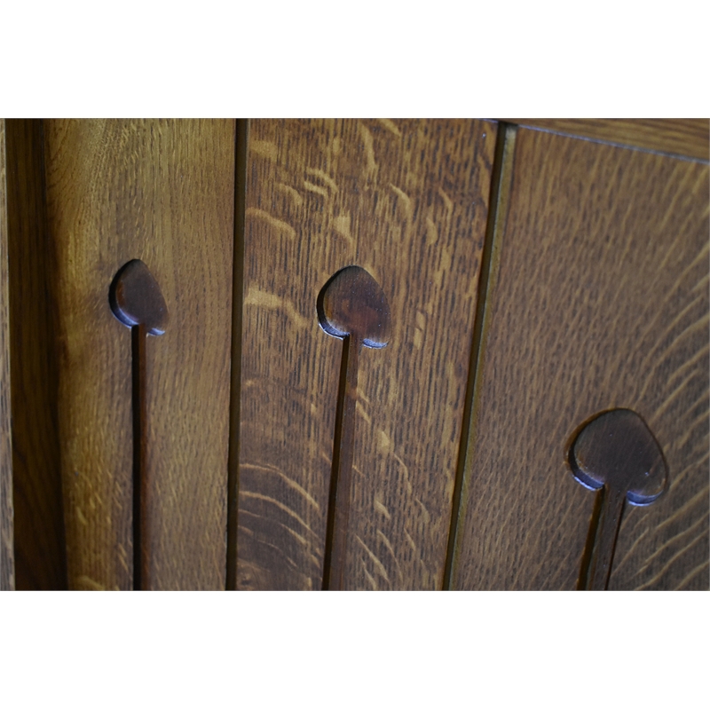Mission Style Solid Quarter Sawn Oak Keyhole End Table
