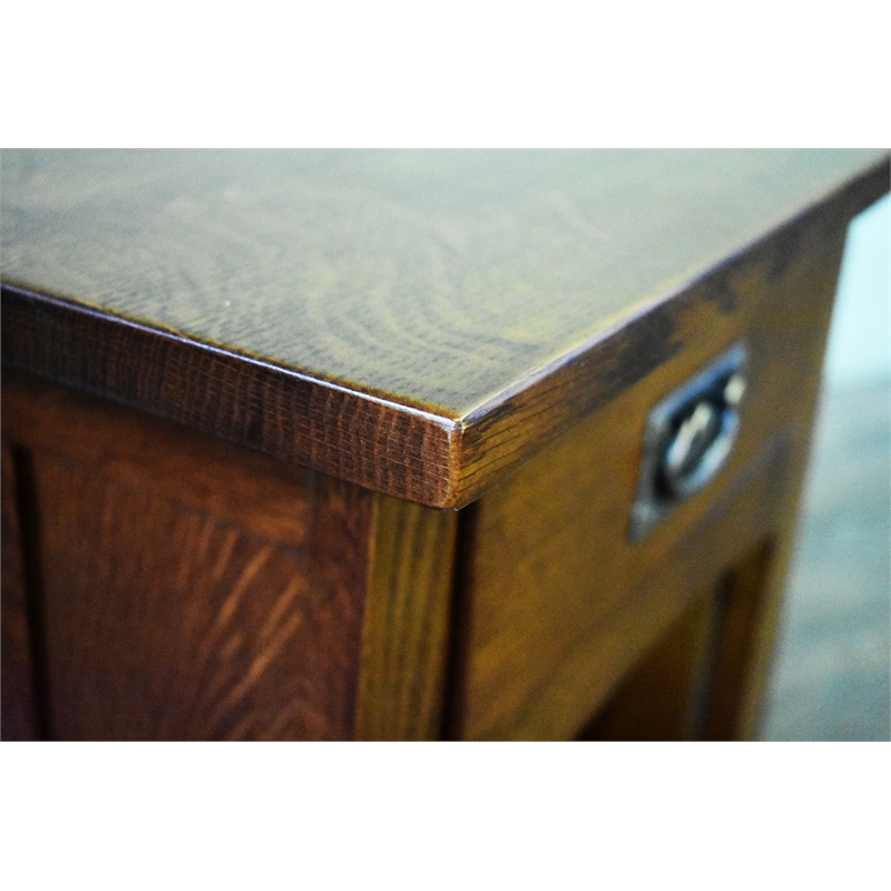Mission Style Solid Quarter Sawn Oak Keyhole End Table