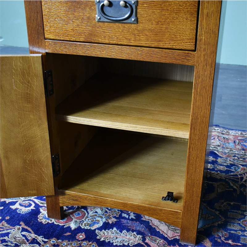 Crafters and Weavers Mission Quarter Sawn Oak 1 Door/Drawer Nightstand in Cherry