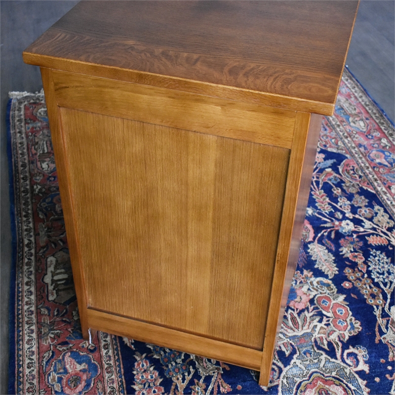 Crafters and Weavers Mission Quarter Sawn Oak 1 Door/Drawer Nightstand in Cherry