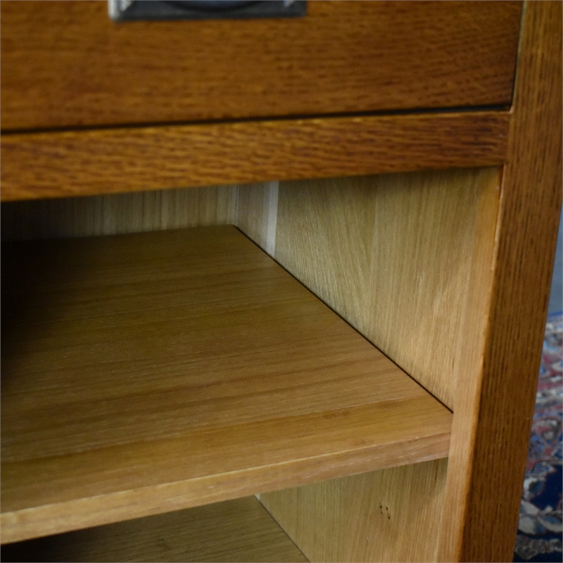 Crafters and Weavers Mission Quarter Sawn Oak 1 Door/Drawer Nightstand in Cherry