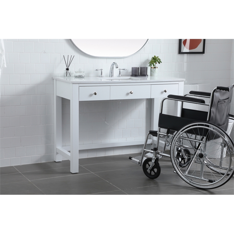 Elegant Kitchen and Bath Hudson 48