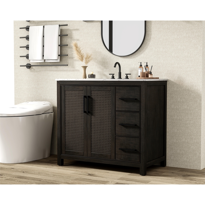 Elegant Kitchen And Bath 42