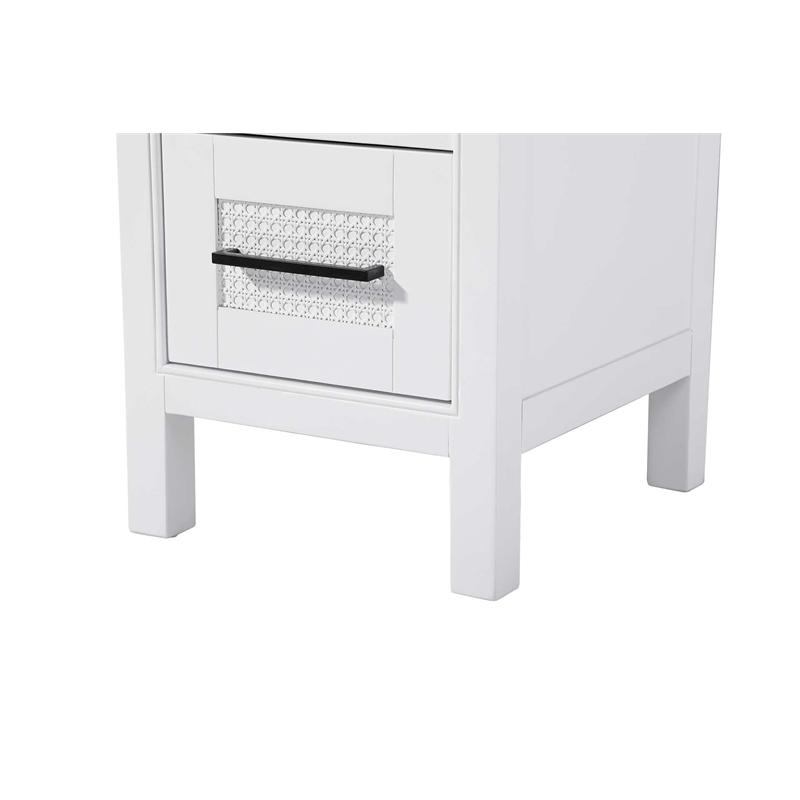 Elegant Kitchen and Bath 16