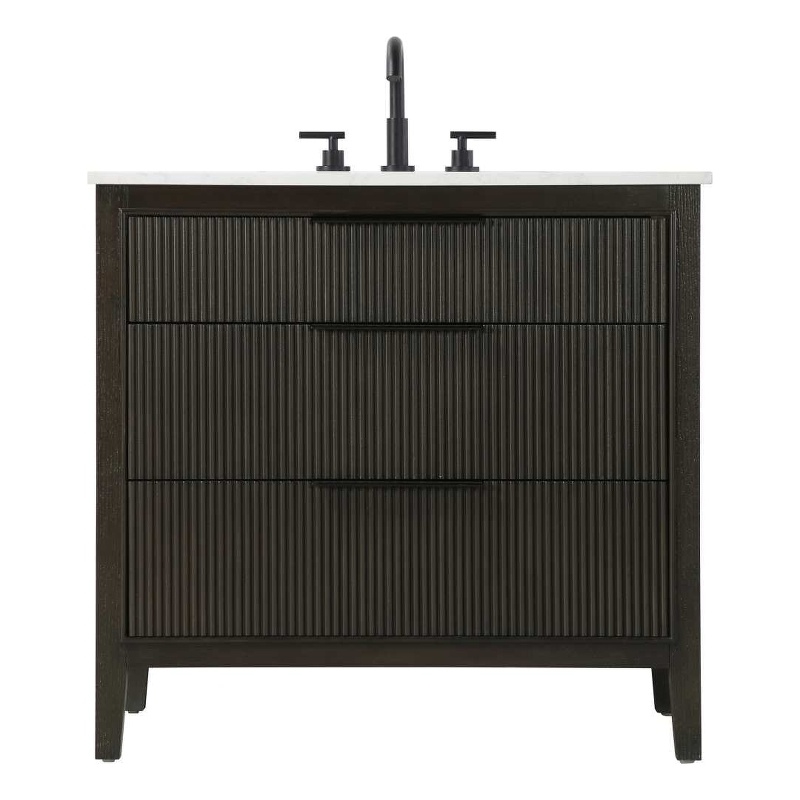 Elegant Kitchen and Bath 36