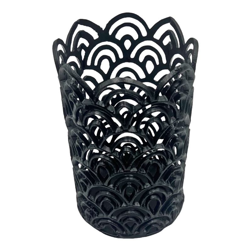 Bergamo Art Set of 3 Aluminum Hurricane Candle Holder in Black