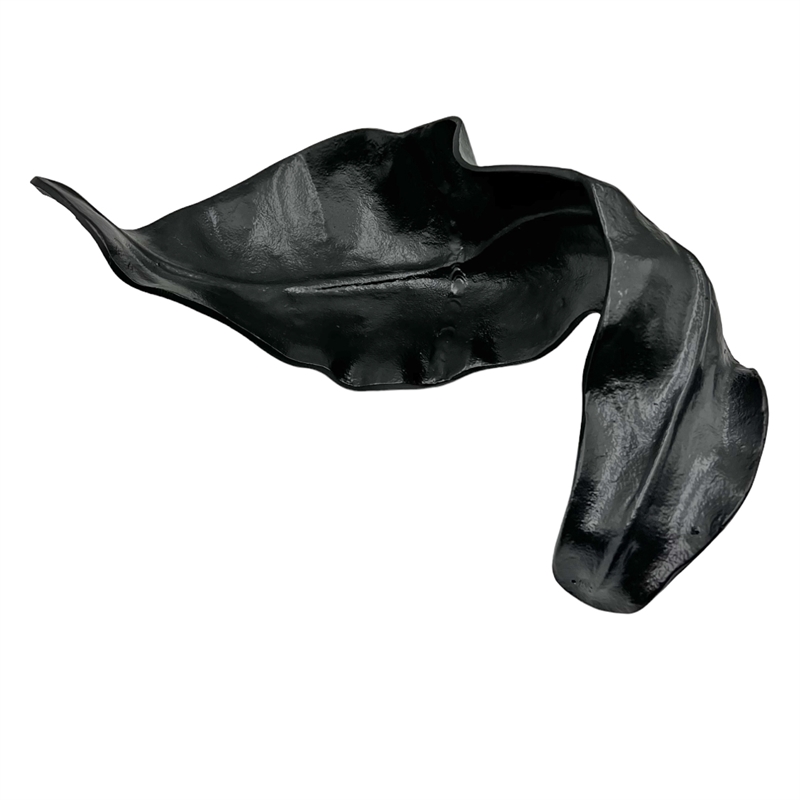 Bergamo Art Decorative Handmade Aluminum 19 inch Leaf Sculpture