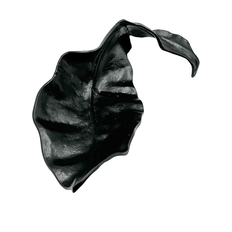 Bergamo Art Decorative Handmade Aluminum 19 inch Leaf Sculpture