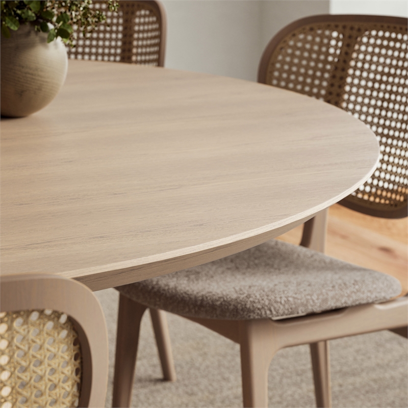 Urbia Modern Brazilian Atenas 71