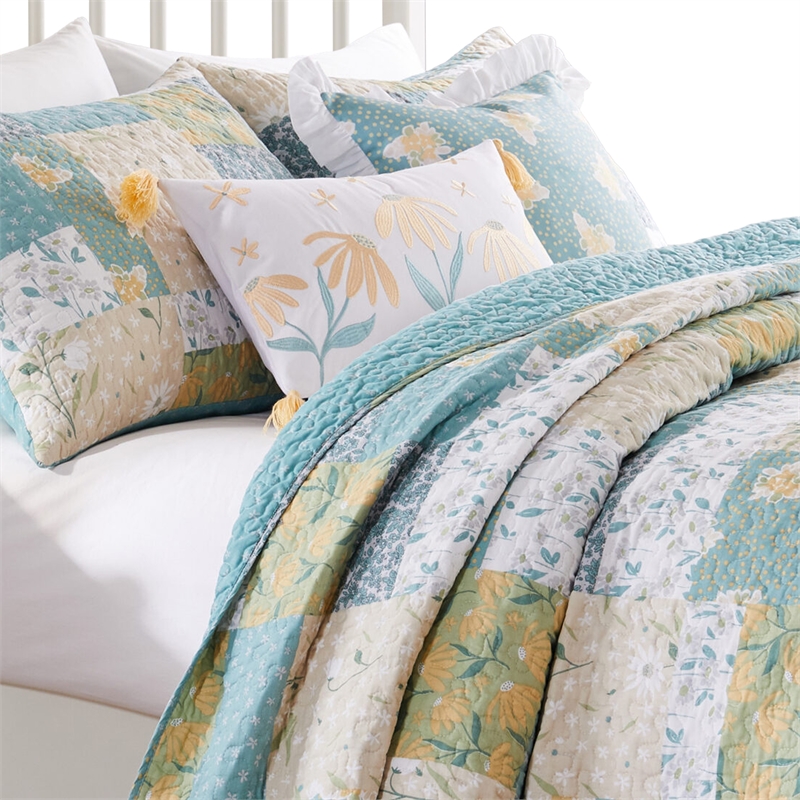 Benjara Evane 3pc Full/Queen Quilt Set- Floral Design- Mist Blue & White Cotton