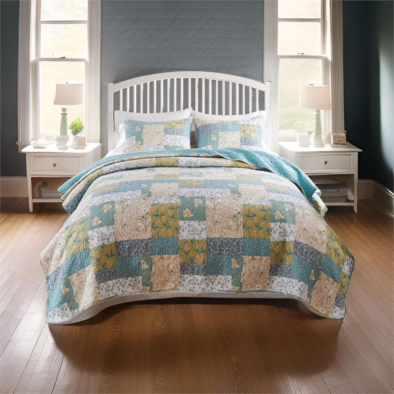 Benjara Evane 3pc Full/Queen Quilt Set- Floral Design- Mist Blue & White Cotton