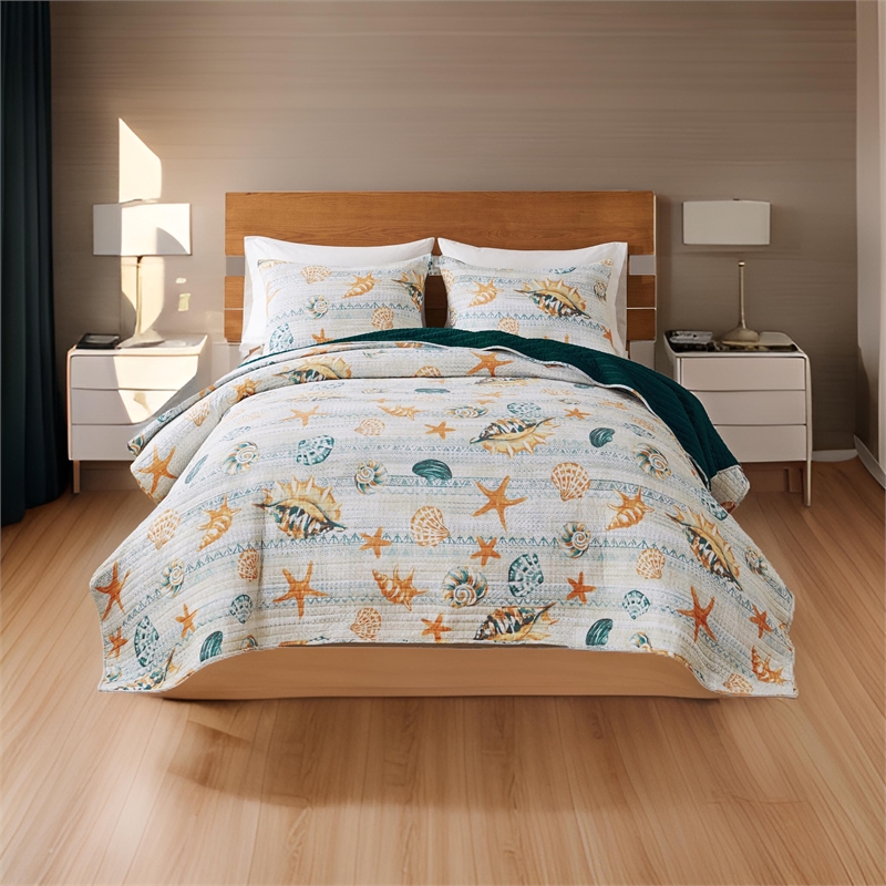 Benjara Carie 3pc Full/Queen Quilt Set-Coastal Seashells-Blue Cotton Microfiber