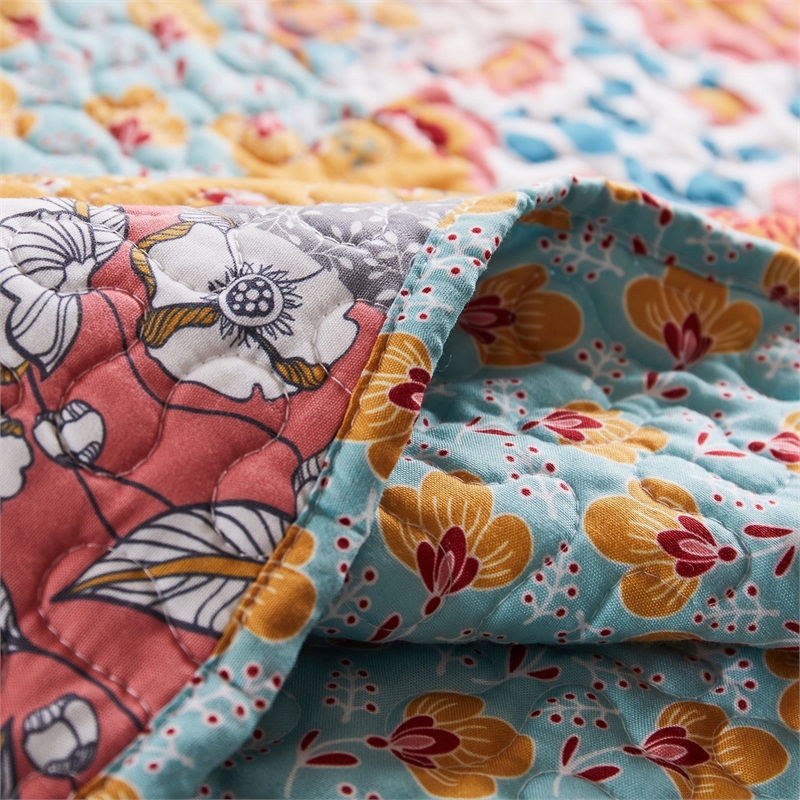 Benjara 2 Piece Twin Quilt Set with Floral Print- Multicolor