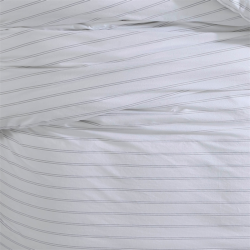 Benjara 3 Piece Queen Comforter Set with Pinstripe Pattern- White and Black