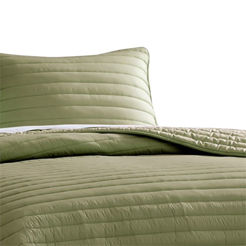 Benjara Cabe 3 PC Queen Comforter Set- Polyester Puffer Channel Quilted- Green