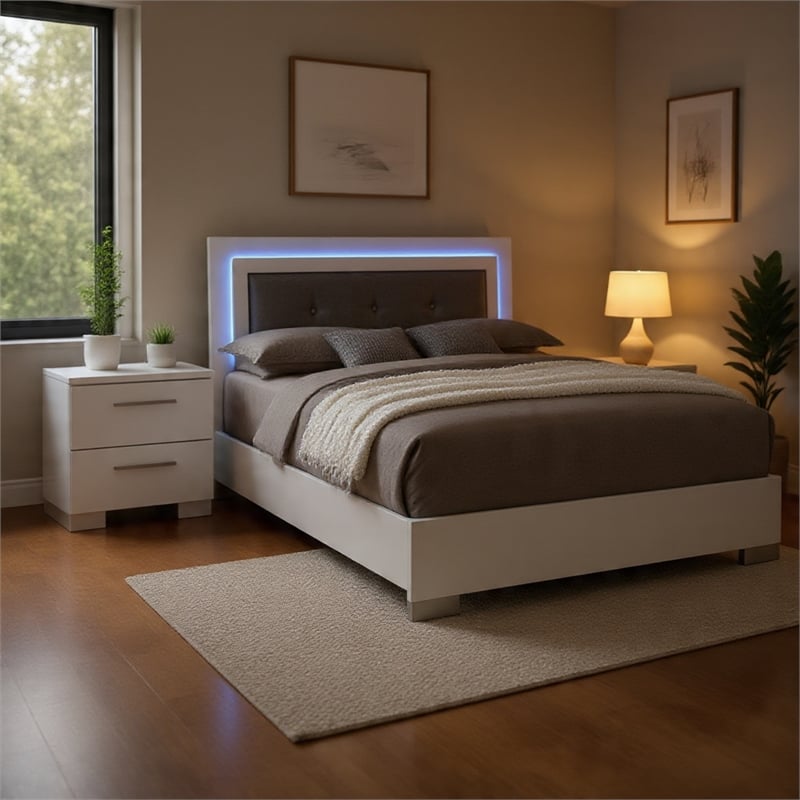 Queen Bedroom Set in White & Black Wood- 2 Piece Set with Nightstand