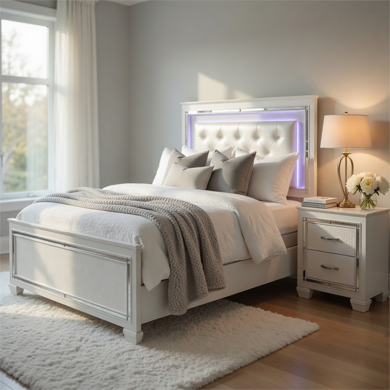Queen Bedroom Set- Drawer Storage- White- 3 Piece Set with 2 Nightstands