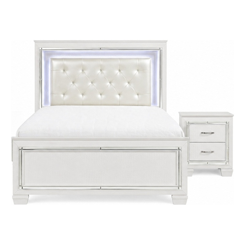 Queen Bedroom Set- Drawer Storage- White- 3 Piece Set with 2 Nightstands