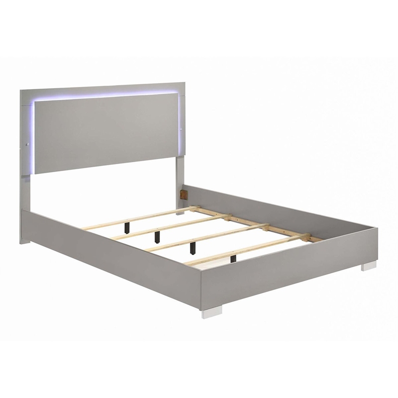 3pc King Bedroom Set- Chrome Silver- Light Taupe- Chrome Wood-2 Nightstands