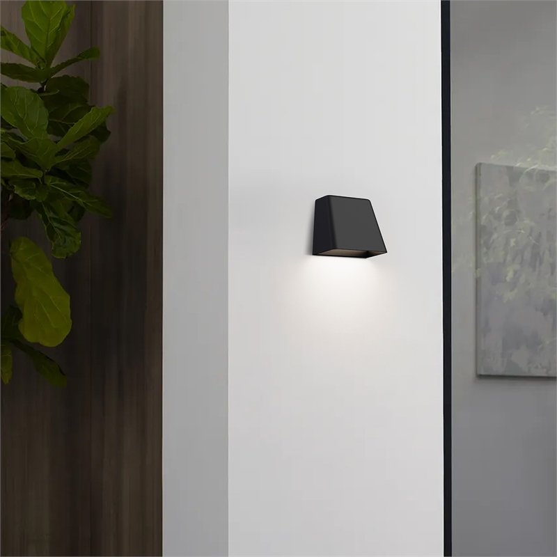 Alteck Bull 5.5 inch Aluminum LED Outdoor Wall Light in Black