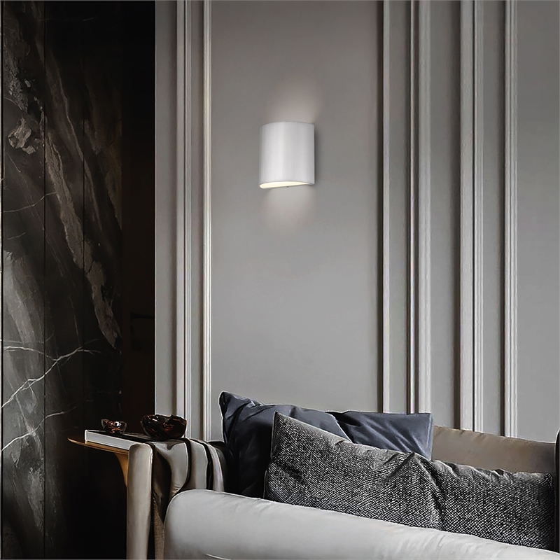 Alteck Veil   LED Outdoor Wall Light in Silver