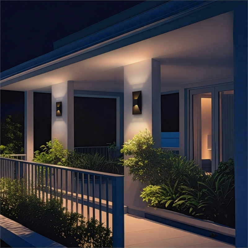 Alteck Ribbed 12 inch Aluminum LED Outdoor Wall Light Black