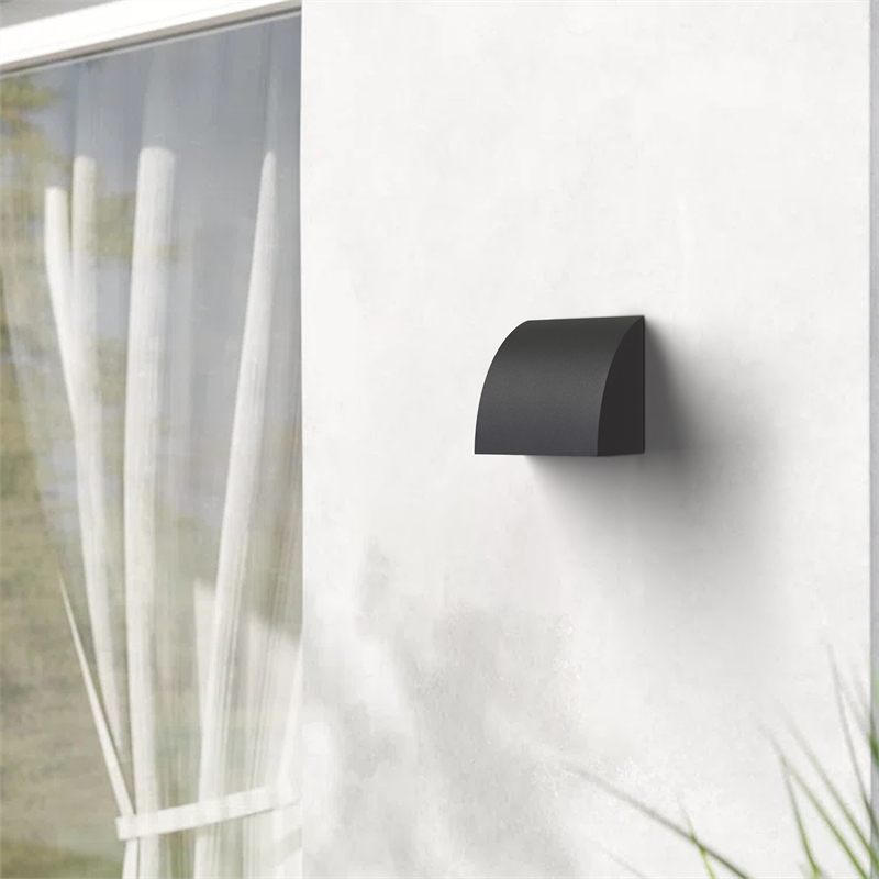 Alteck Slope 4.5 inch Aluminum LED Outdoor Wall Light Black