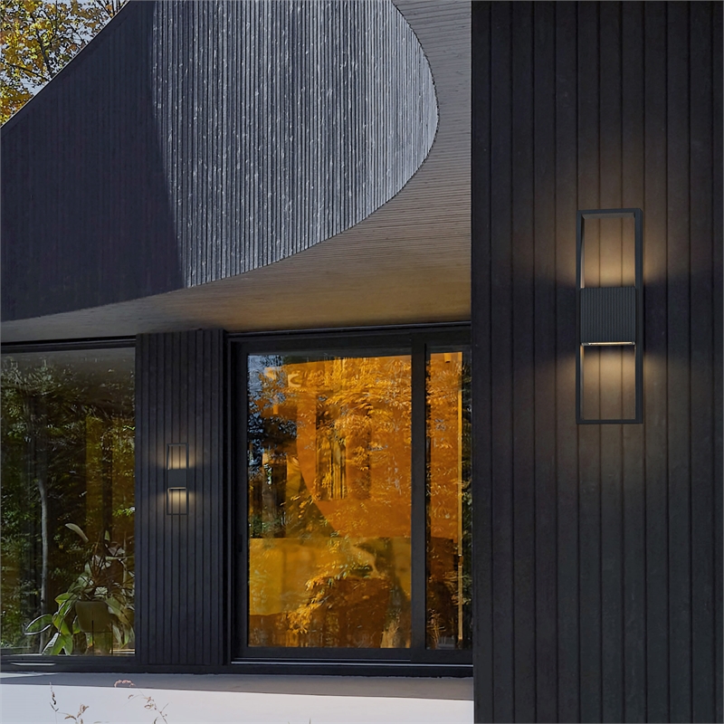 Alteck Miami 18 inch Aluminum LED Outdoor Wall Light Black