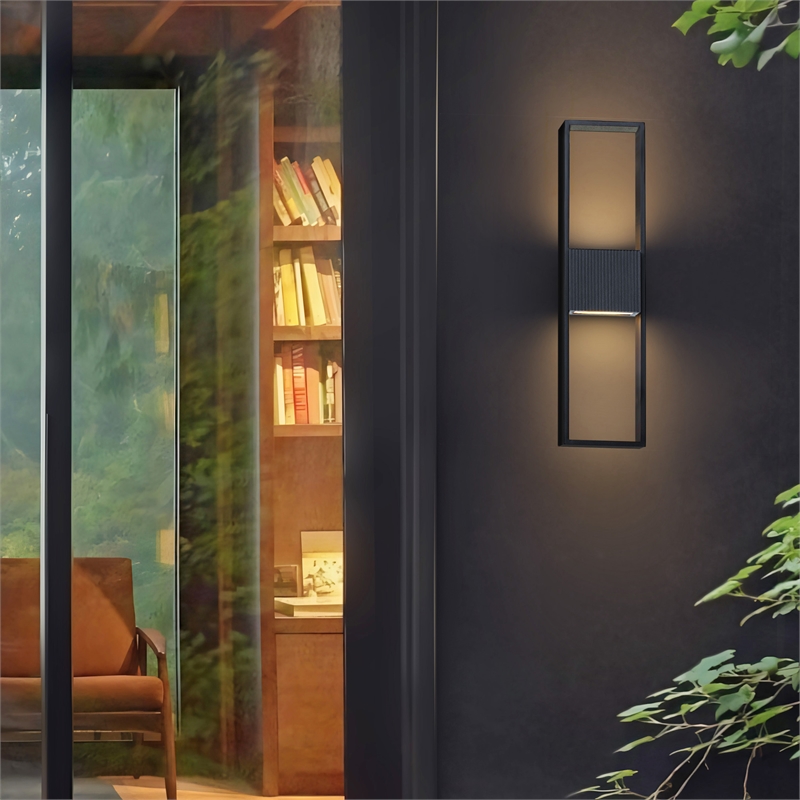 Alteck Miami 24 inch Aluminum LED Outdoor Wall Light Black