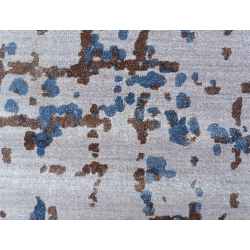 Antolini Handloomed Bamboo Silk Ivory/Blue 8'x10' Area Rug