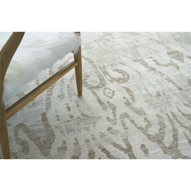 Antique'D Silk Hand-Knotted Bamboo Silk Beige 8'x10' Area Rug