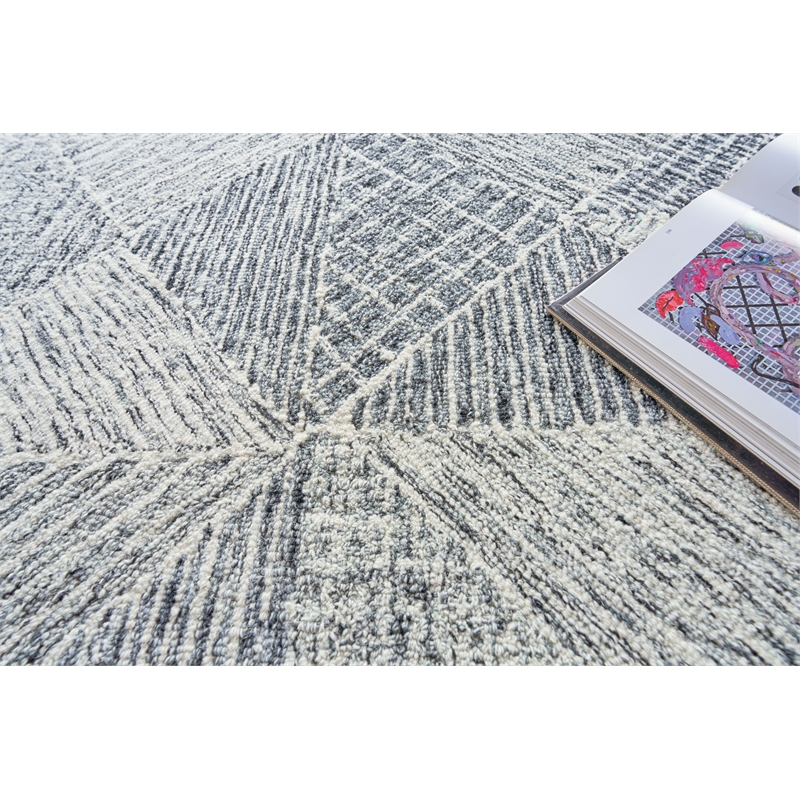 Caprice Hand-Tufted New Zealand Wool Black/Ivory 8'x10' Area Rug